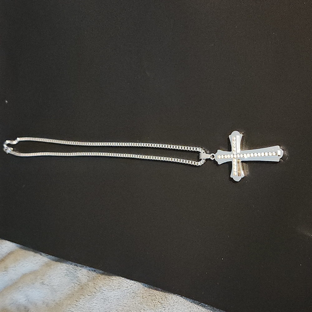 COPY - brand new 24inch stainless steel chain and cross pendant